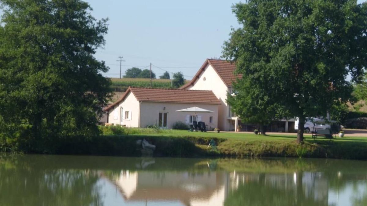 Ciry-le-Noble House | Les Gardonnières - CIRY-LE-NOBLE