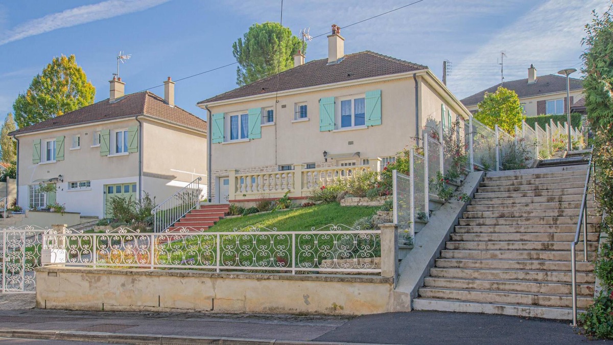 Bar-sur-Aube House | Les Gradines - BAR SUR Aube