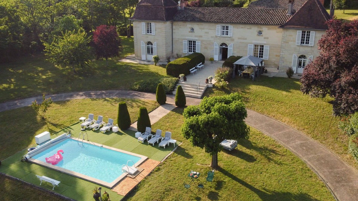 Montpon-Menesterol House | Les Grillauds - Château in Périgord near the Gironde - Heated Swimming Pool