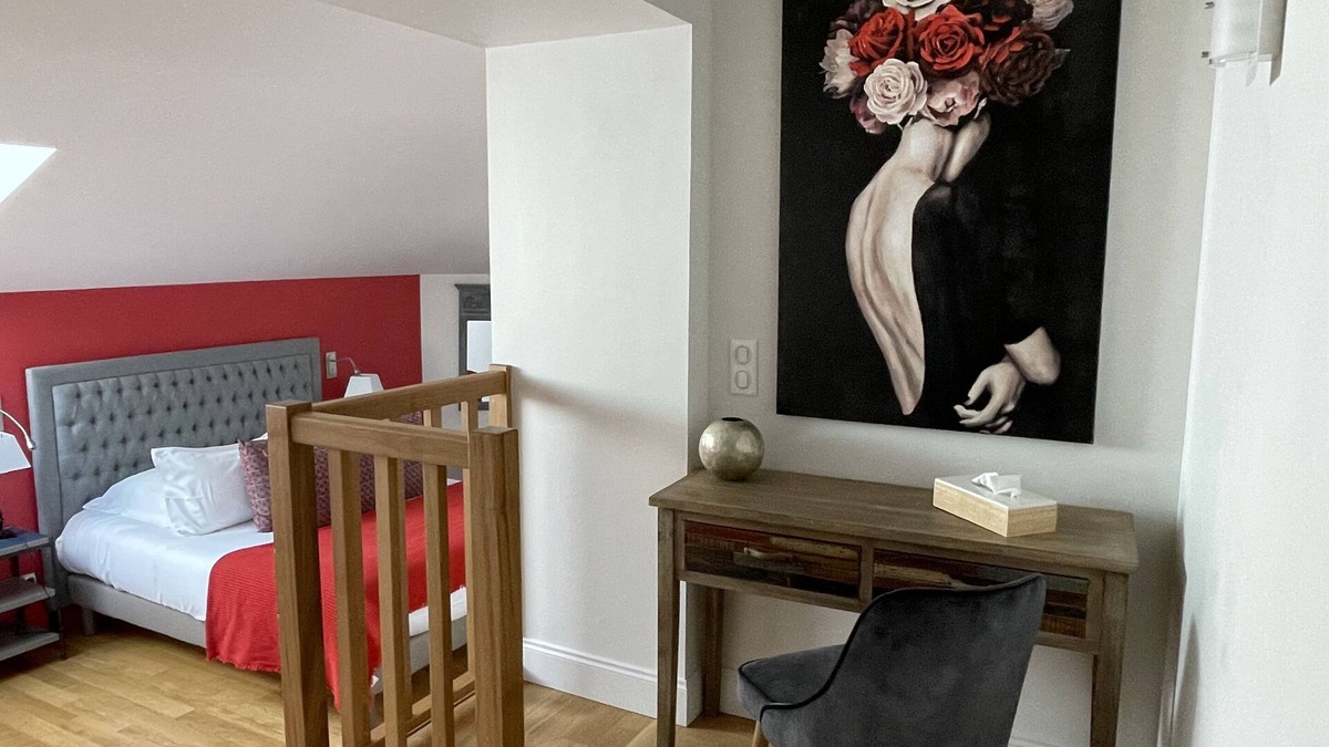 Savigny-les-Beaune Bed & Breakfast | Les Groseilles-Double room-Classic-Ensuite with Shower-Vineyard view