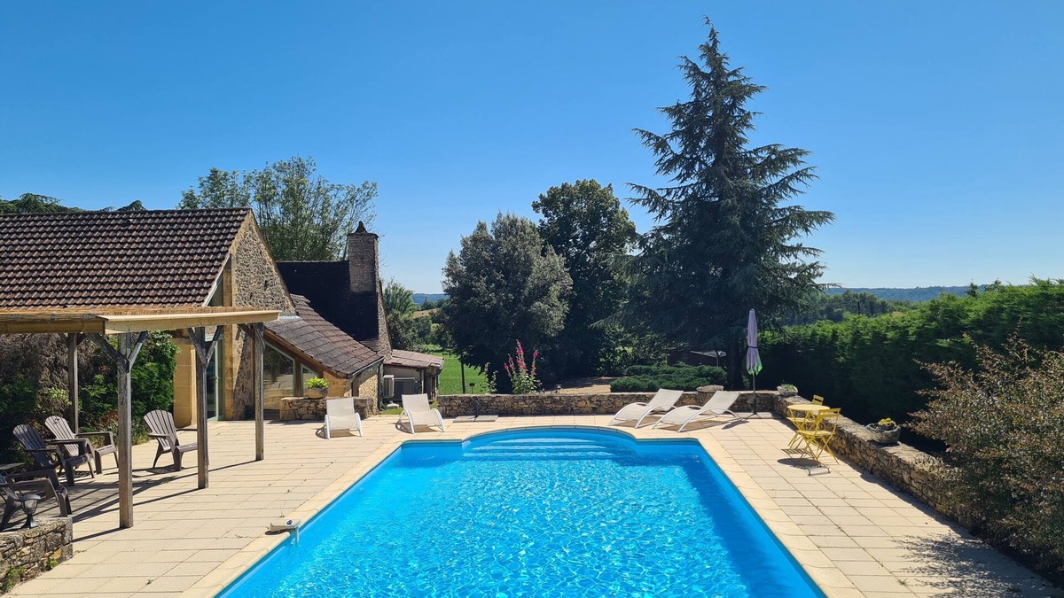 Daglan House | Les Hautes Vignes - A beautiful stone property, with private heated pool