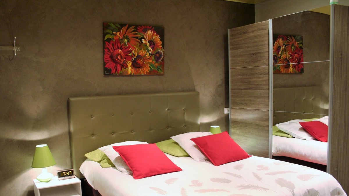 Rives-en-Seine Apartment | Les Hellebores