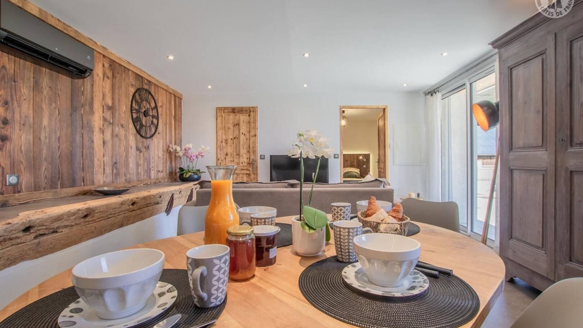 Allondaz House | LES HIRONDELLES - ALLONDAZ