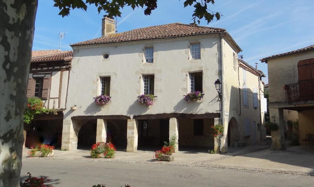 Fources House | Les Hirondelles