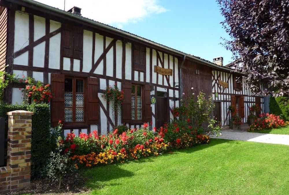 Puellemontier House | LES HIRONDELLES - Les gîtes du Der -