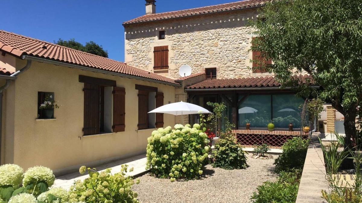 Prayssac House | Les Hortensias - PRAYSSAC