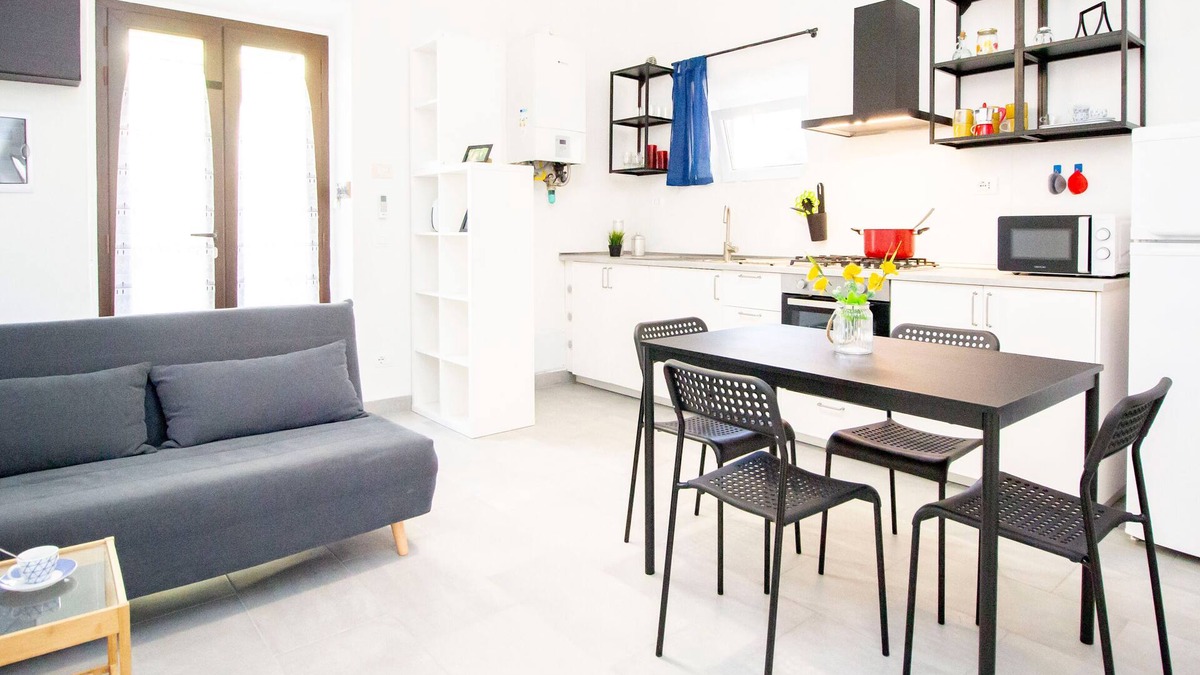 Pisa Apartment | LeS House - Apartment 1 by TuscanyWeGo