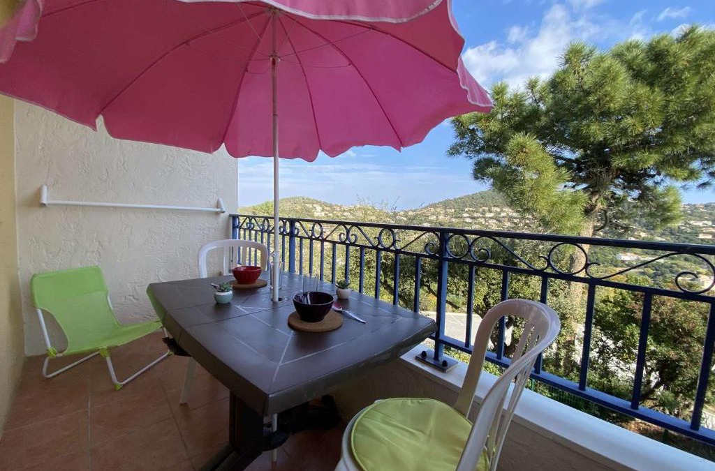 Les Issambres Apartment | Les Issambres: Studio cabine 4 couchages, clim, piscine, parking - FR-1-226-84