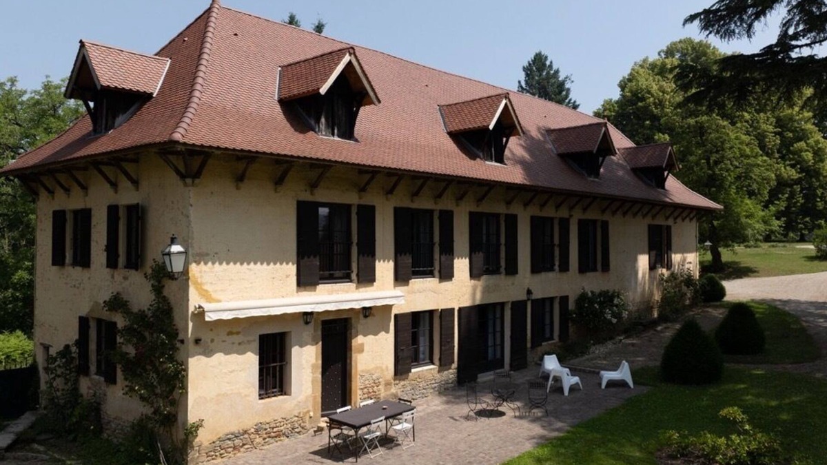 Succieu House | Les Jacines, vacation home