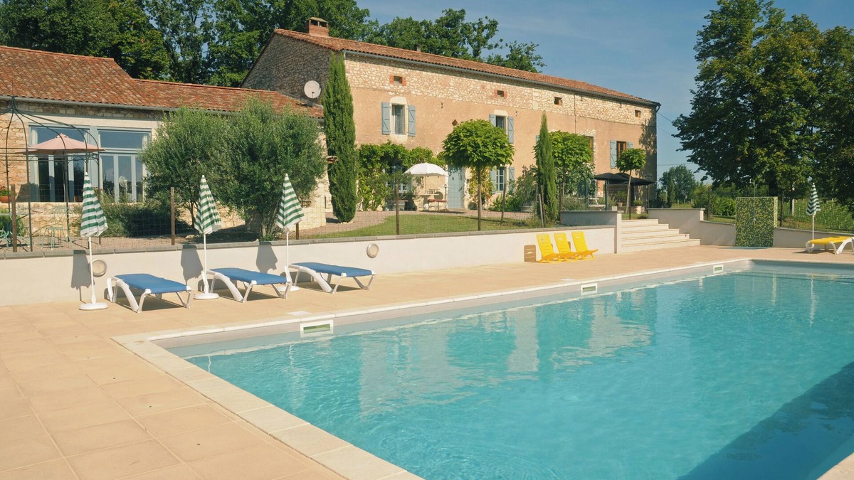 Cahuzac-sur-Vere Cottage | Les Landes gite 'Sol' workshops