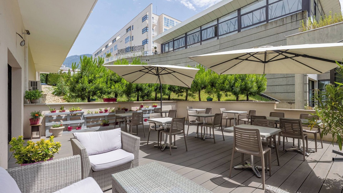 Aix-les-Bains City Center House | Les Loges du Park – résidence hôtelière