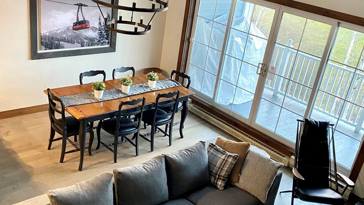 Mont-Tremblant Apartment | Les Manoirs- Tremblant back to Golf le Géant Completely renovated