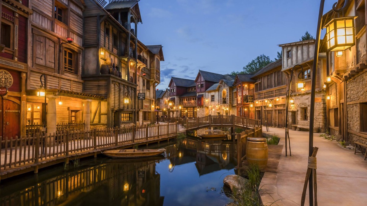 Plailly Hotel | Les Quais de Lutèce