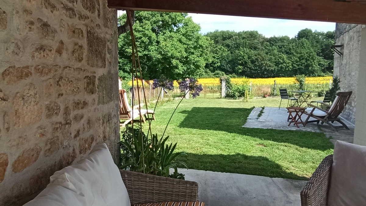 Saint-Vaize House | Les rives du Rochefollet