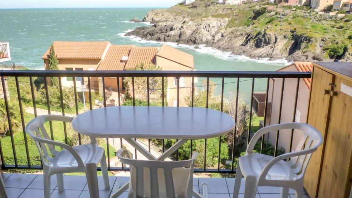 Collioure Apartment | Les Roches Bleues by Interhome