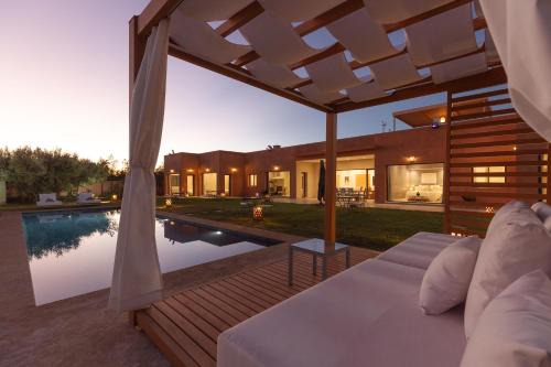 Aghouatim House | Les Roses By La Siredrah