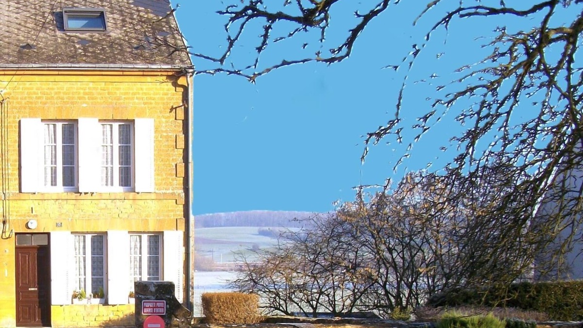 Dom-le-Mesnil House | LES ROSIÈRES - DOM LE MESNIL