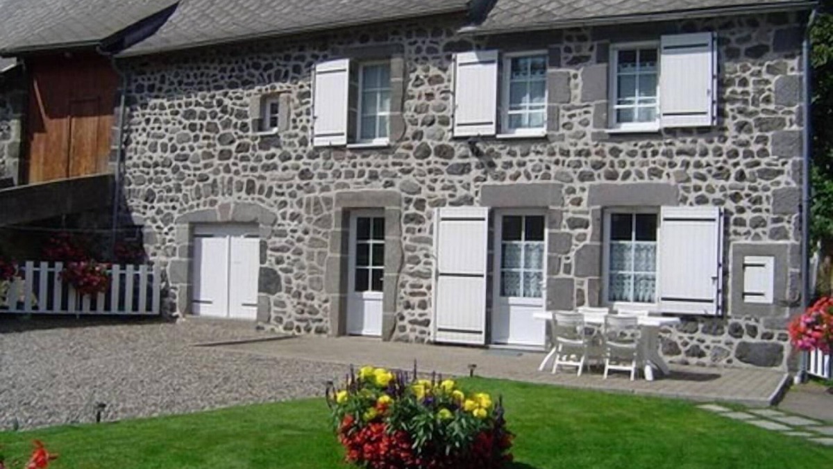 Saulzet-le-Froid House | Les Rouchoux - Saulzet-le-froid