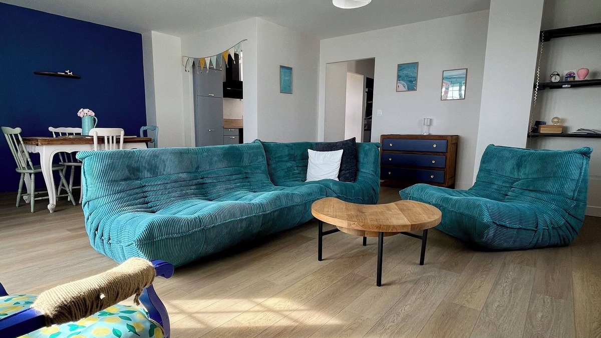 Chateau-d'Olonne Apartment | Les Sables Pailletés Quiet, oceanfront 70 m2 apartment!