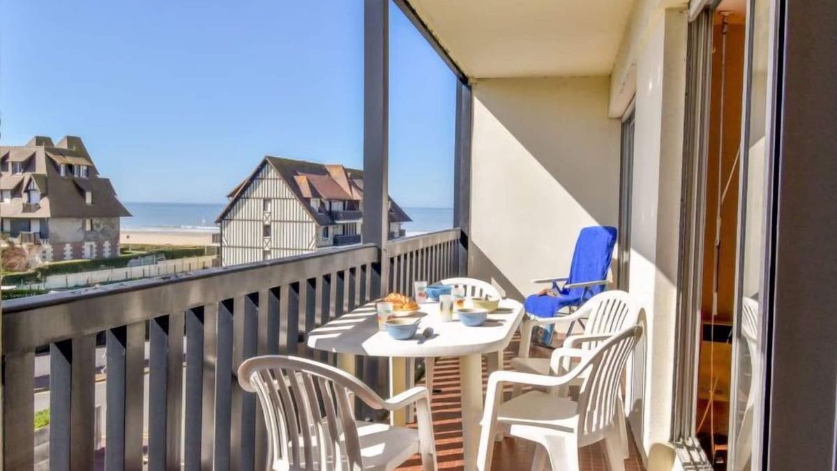 Tourgeville Apartment | Les Terrasses de Tourgeville by Interhome