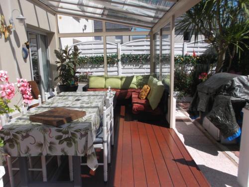Ouistreham House | LES TROENES
