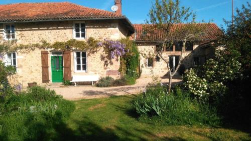Videix Bed & Breakfast | Les Trois Chenes