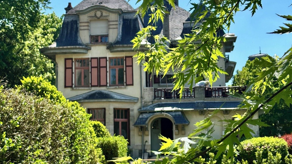 Vittel Bed & Breakfast | "Les Villas du Parc" - Vittel Thermal Parknn"AMBROISE" Guesthouse