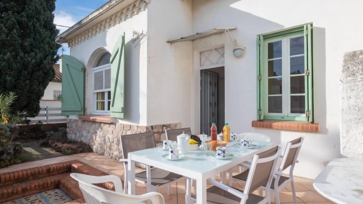 Le Grand Large House | Les violettes 2 by Interhome