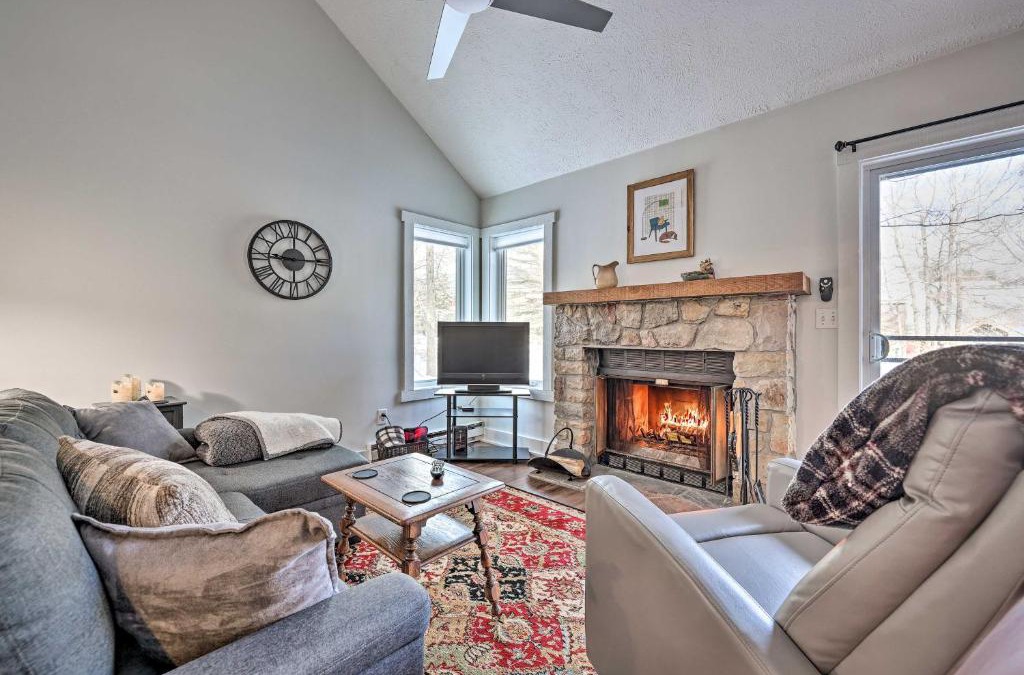 White Haven House | Less Than 1 Mi to Jack Frost Lake Harmony Townhome!