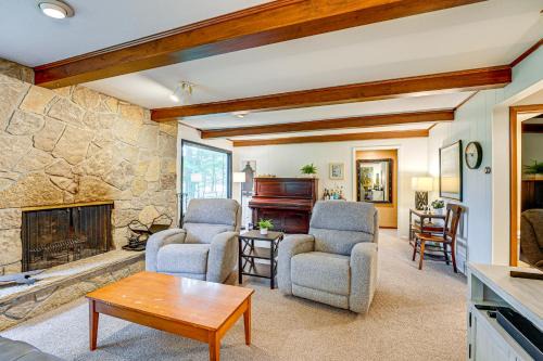 Whitehall House | Less Than 1 Mi to Lake Michigan Peaceful Cabin with Yard!