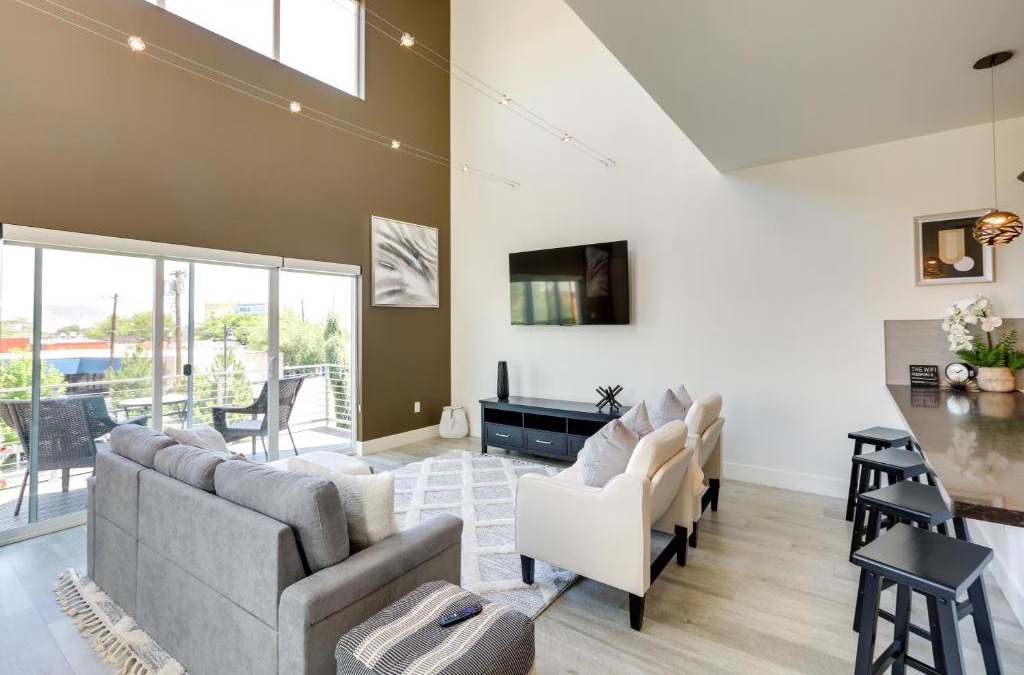 Old Southwest House | Less Than 2 Mi to Dtwn Reno Gem with Rooftop Patio!
