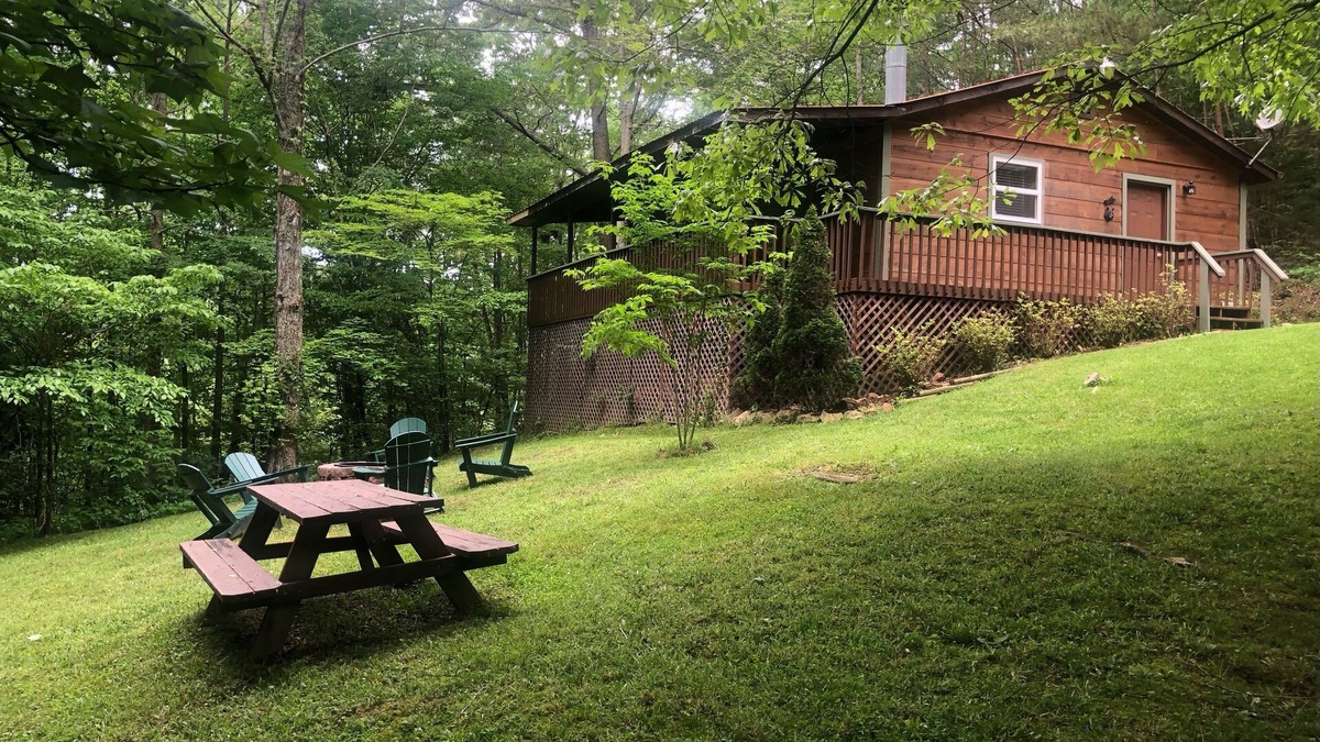 Cosby Cabin | Less than 30 mins to Gatlinburg! Enjoy more nature and less traffic and crowds!