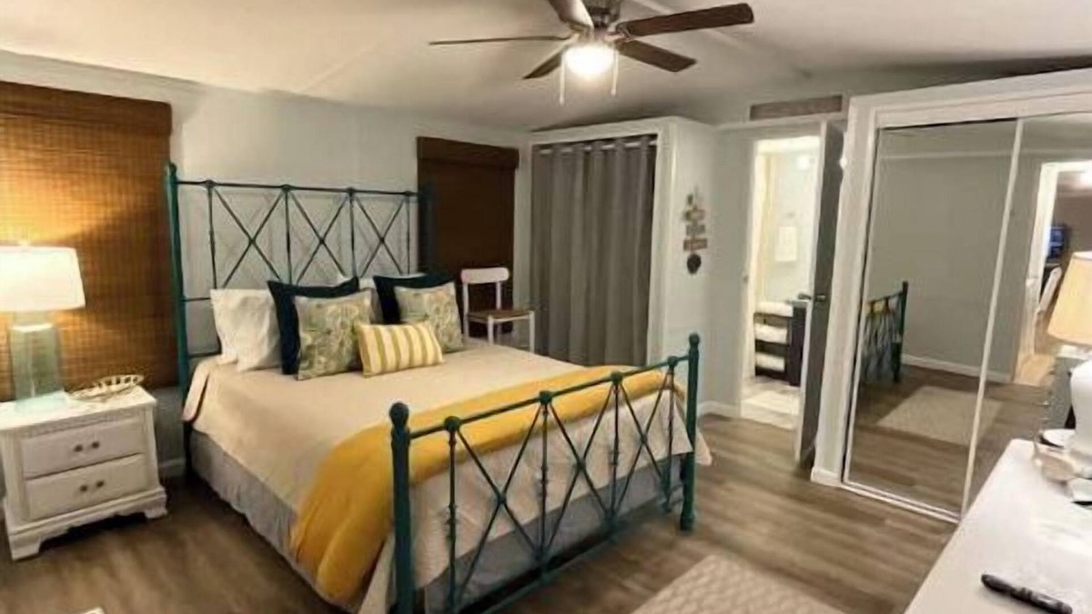 Hampstead House | Let Freedom Ring!