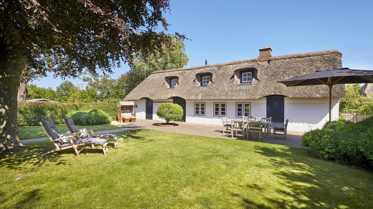 Oldsum House | Letj Busem