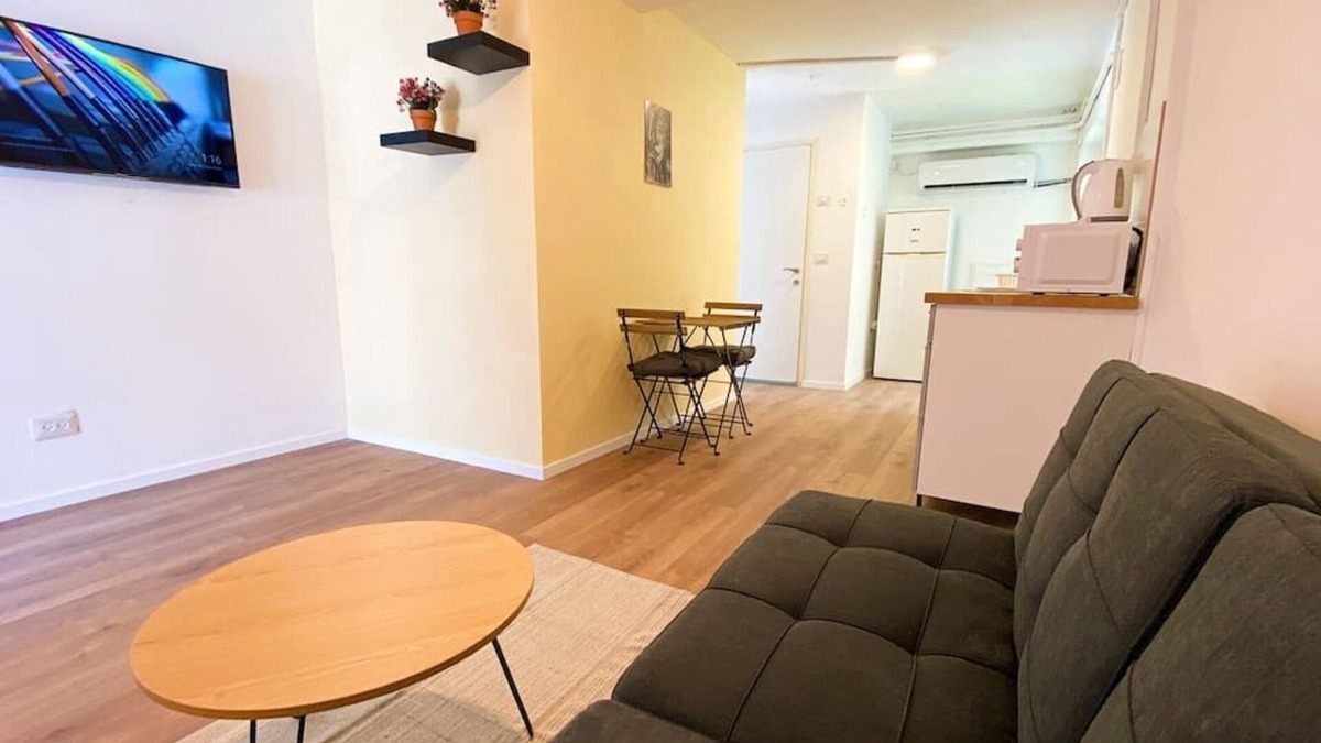 Florentin Apartment | Levinsky Market-View 1BR Getaway With Balcony