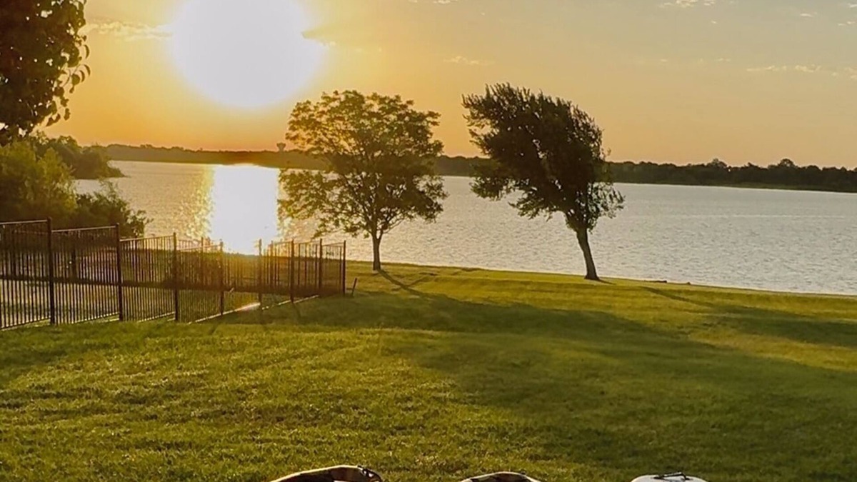Little Elm House | Lewisville Lakefront Home-hot tub-near Frisco/Dallas-Texas/Omni PGA Golf Course