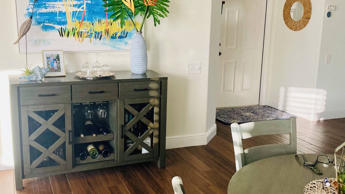Tropical Cove Condo | Lexington CC, 3 bedroom, 2 bath, in the Golf Village!nGated Golf & Tennis Club