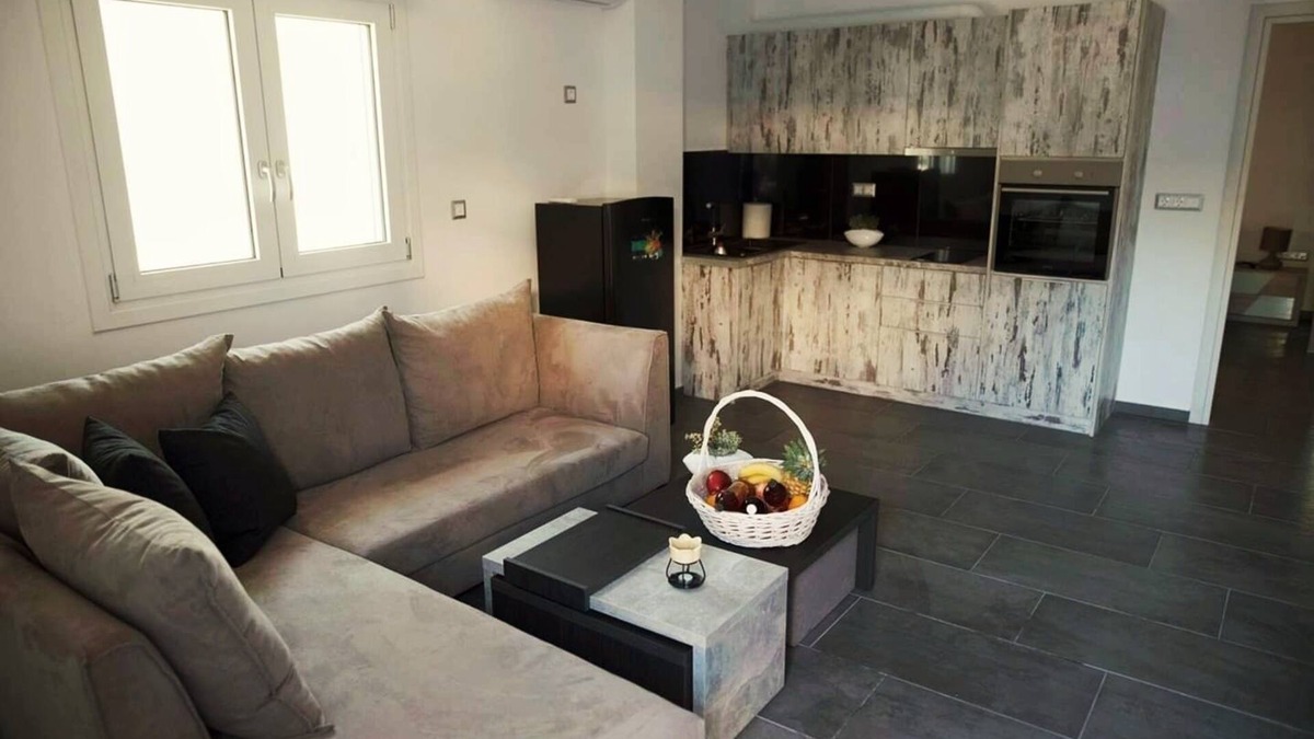 Agios Onoufrios Apartment | Lf Suites