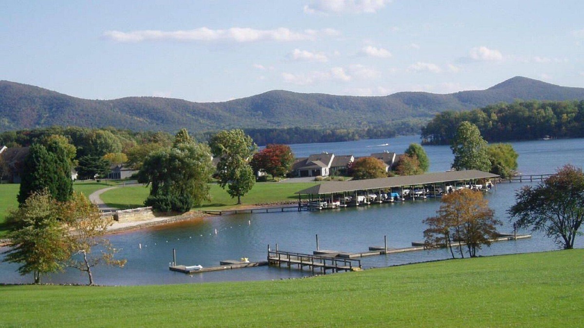North Shore Condo | Libby's Lake View on Smith Mountain Lake
