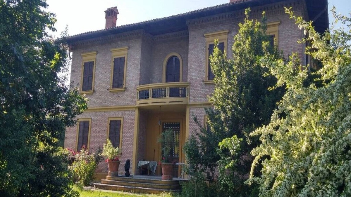 Bomporto Villa | Liberty Villa 10 minutes from Modena