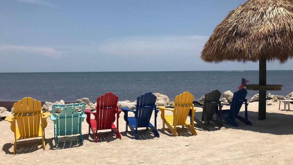 Key Largo House | LICENSED MANAGER - MODERN 2/2 COCONUT PALM VILLA - OCEANFRONT BEACH RESORT!