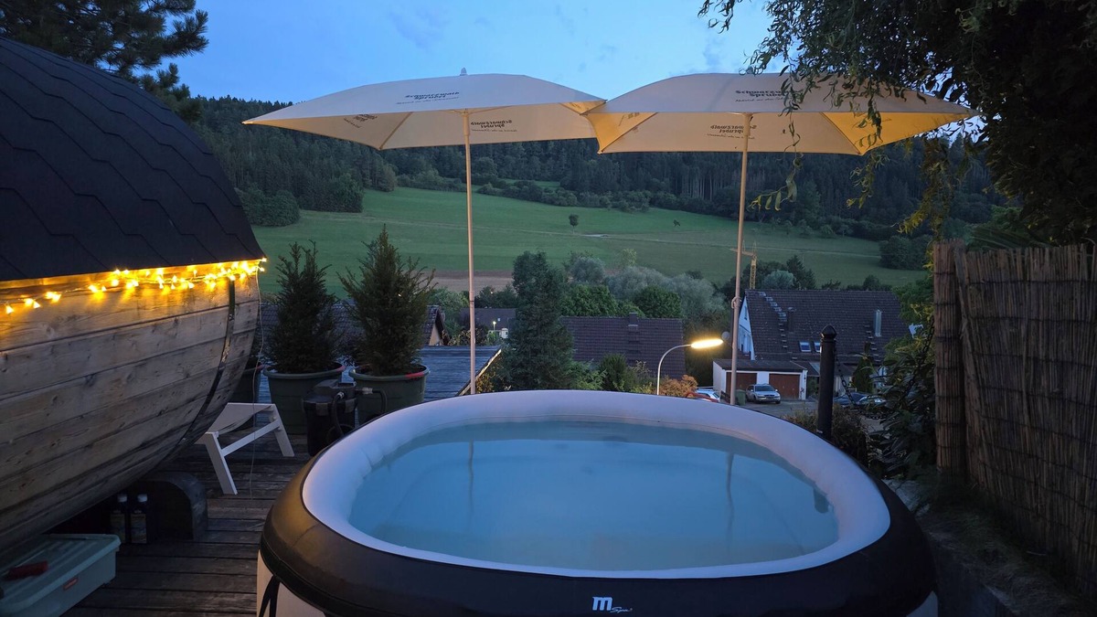 Wildberg Apartment | Lichtdurchflutetes cozy 2-bedroom apartment with a sauna and fitness area