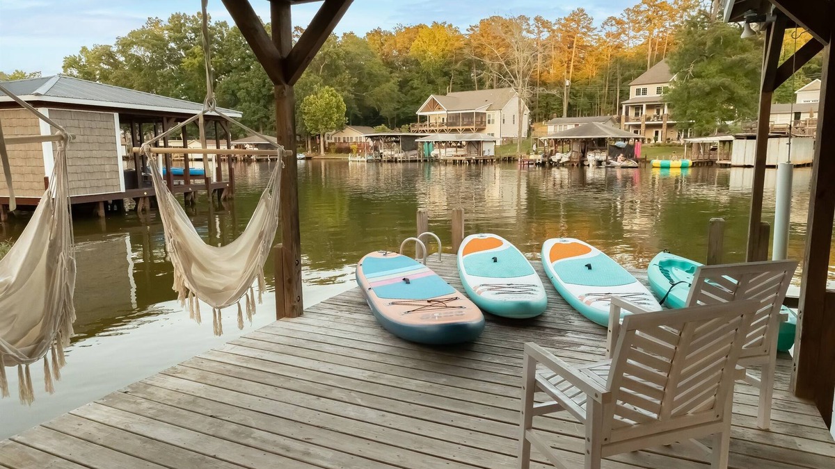 Norwood House | *Lickety Slip* Bring your boat!