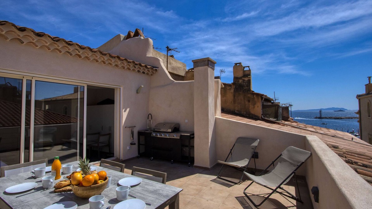La Ciotat Apartment | Lico. Modern, rooftop terrace. Sea view. AC.