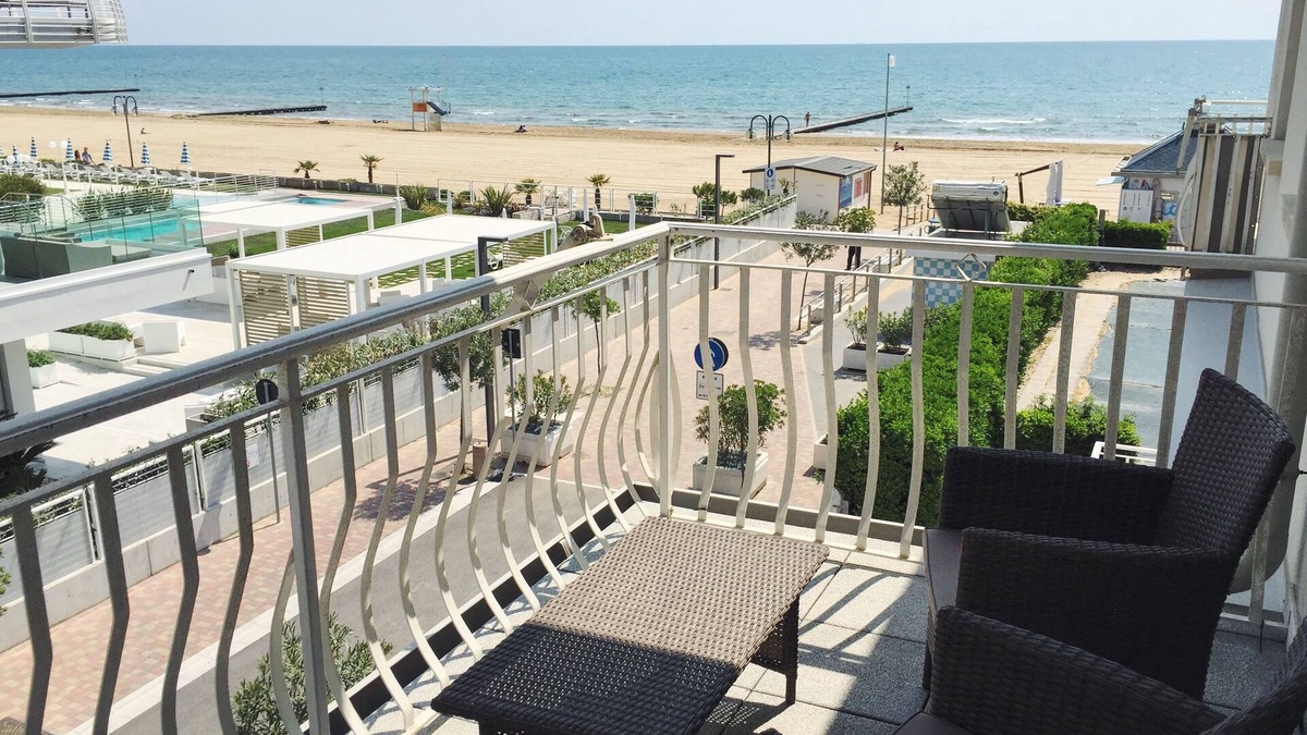Lido di Jesolo Apartment | Lido di Jesolo apartment - FACING THE SEA with PRIVATE BEACH (just renovated)