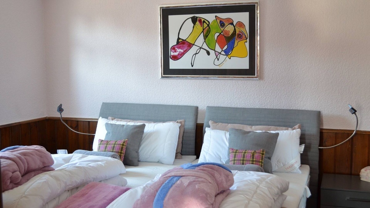 Untermerzbach Apartment | liebevoll eingerichtete Suite mit Doppel-Boxspringbett