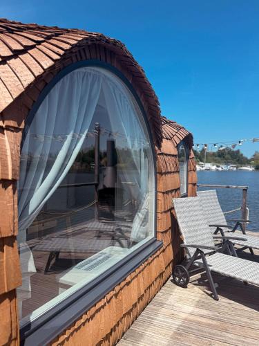 Parey Boat Rental | Lieblingsplatz Parey - schwimmendes Iglu