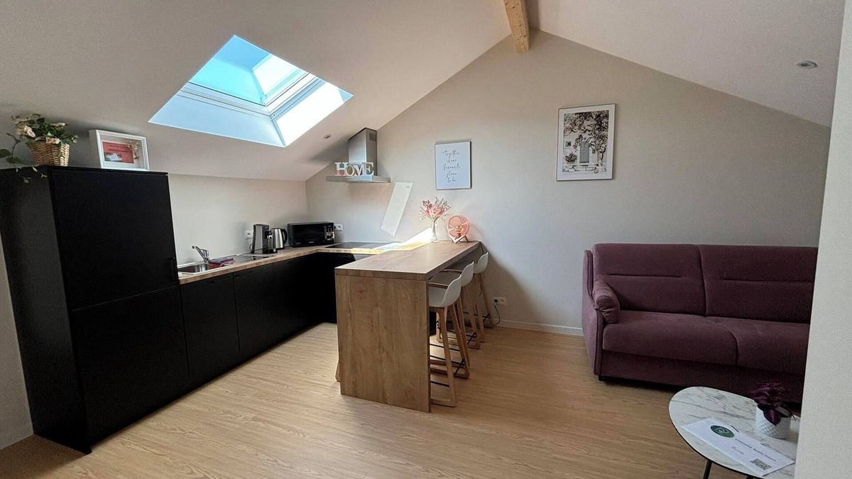 Herstal Apartment | Liège cocoon under the roofs, 15 minutes from downtown Liège