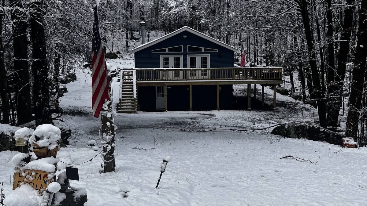 Lake Ariel Cottage | Life is Beautiful Hideout Poconos - brand new house everything fresh/new