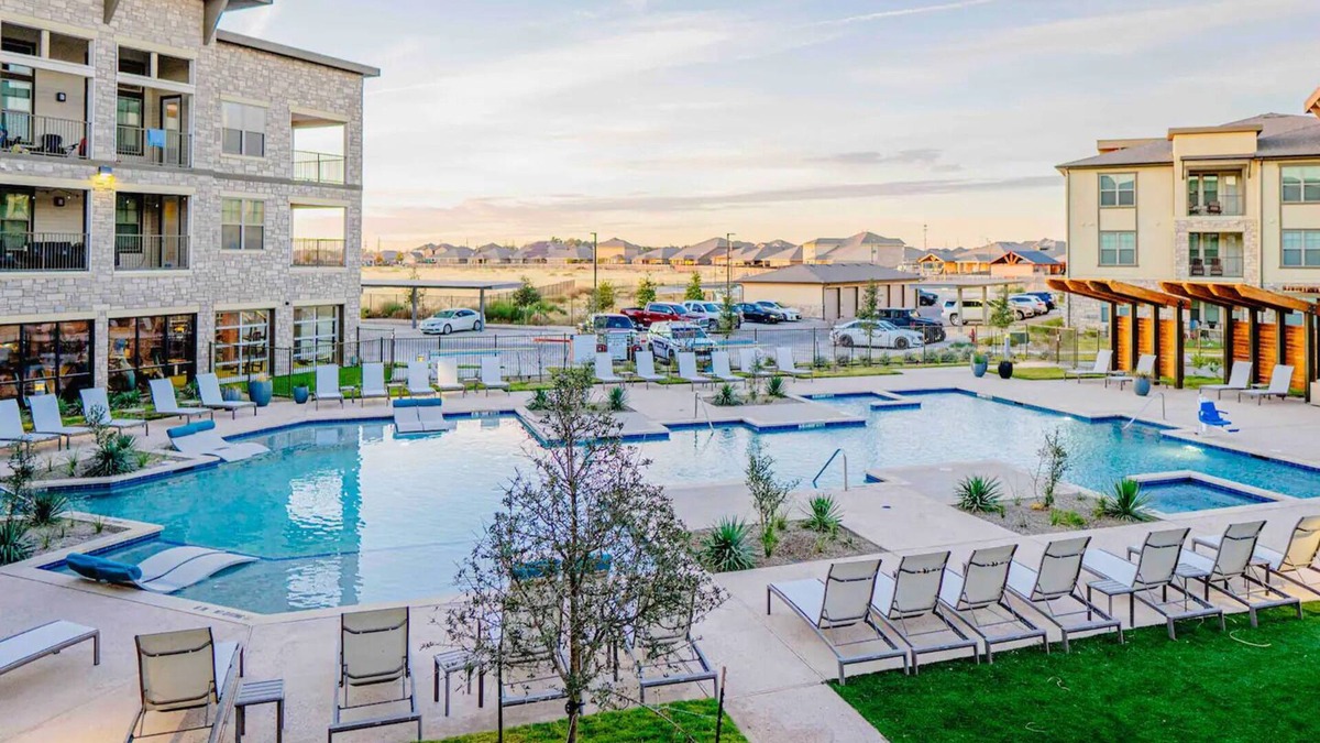 Midland Apartment | Life is easier when it’s comfortable